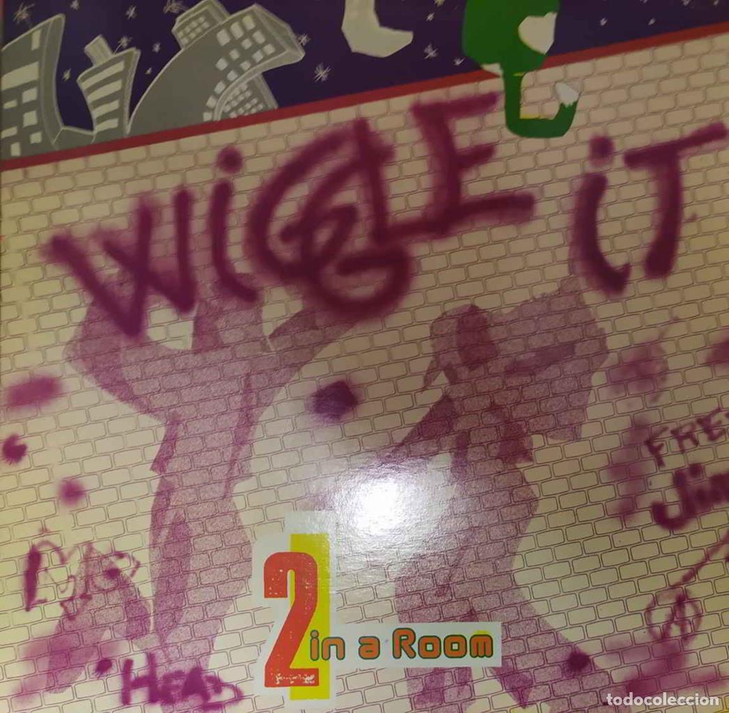 Livros antigos: Vinilo-LP: 2 in a room - Wiggle it - 2 in a room