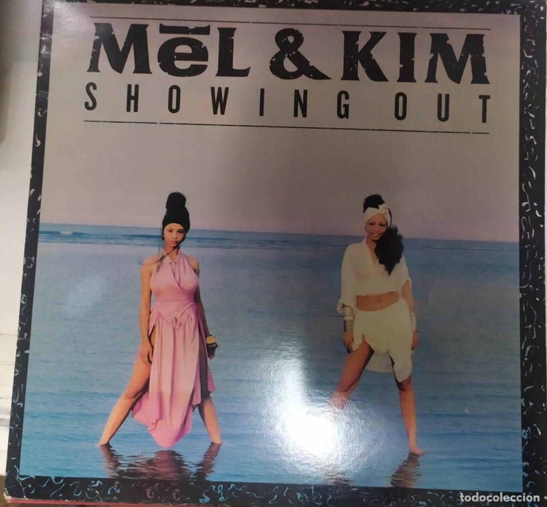 Antiquarische B&uuml;cher: Vinilo-LP: Mel & Kim - Showing out - Mel & Kim