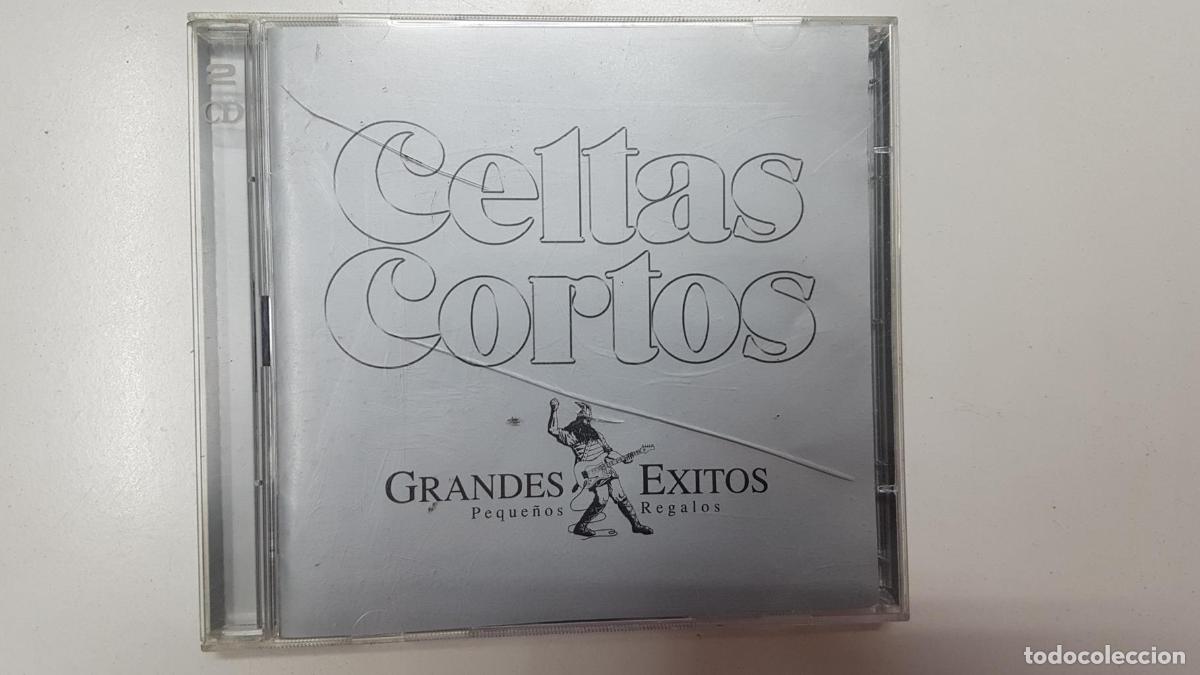 Libros antiguos: CD Musica: Celtas Cortos - Grandes Exitos Peque&ntilde;os Regalos (2001). Son dos cds - Varios
