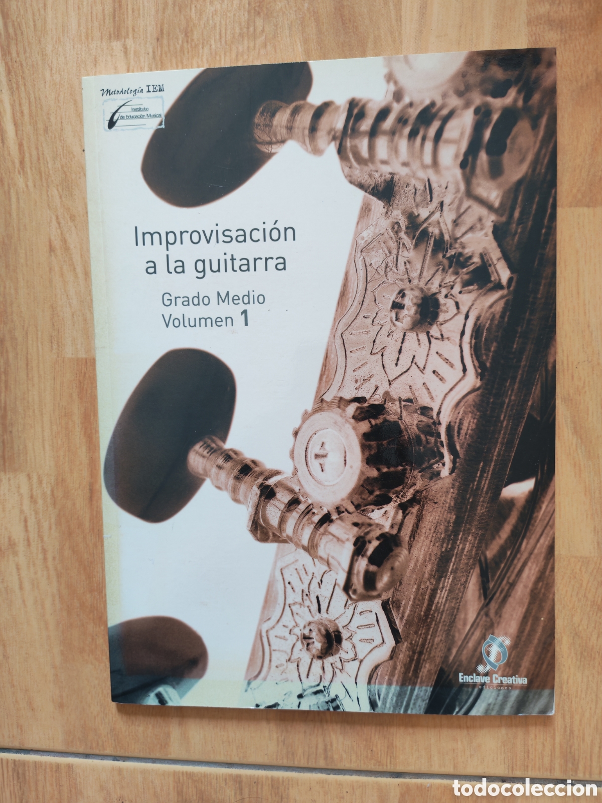 Libros antiguos: Improvisaci&oacute;n a la guitarra. Grado medio volumen 1