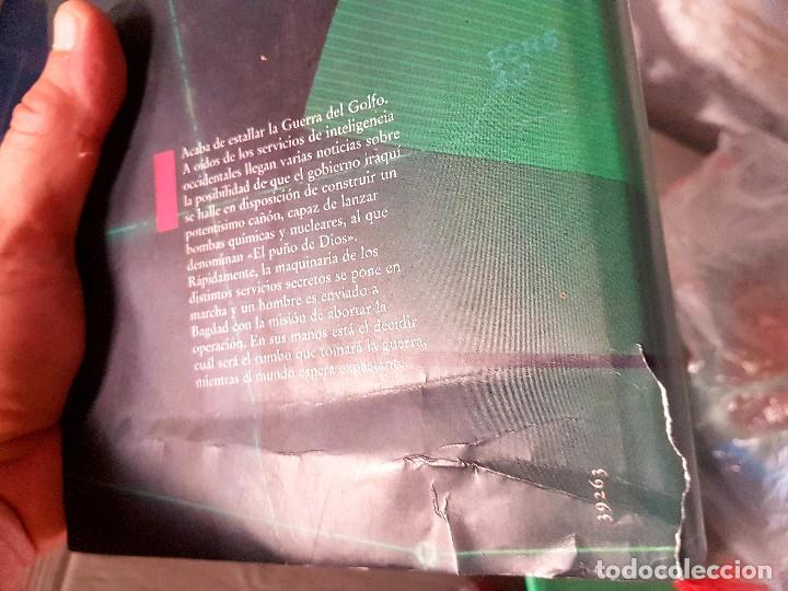 Libros antiguos: El pu&ntilde;o de Dios - Foto 5
