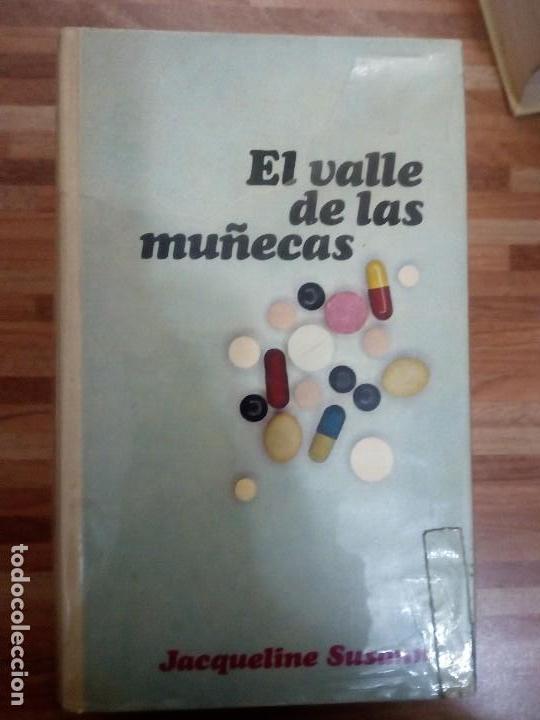 Libros antiguos: El valle de las mu&ntilde;ecas - Foto 1