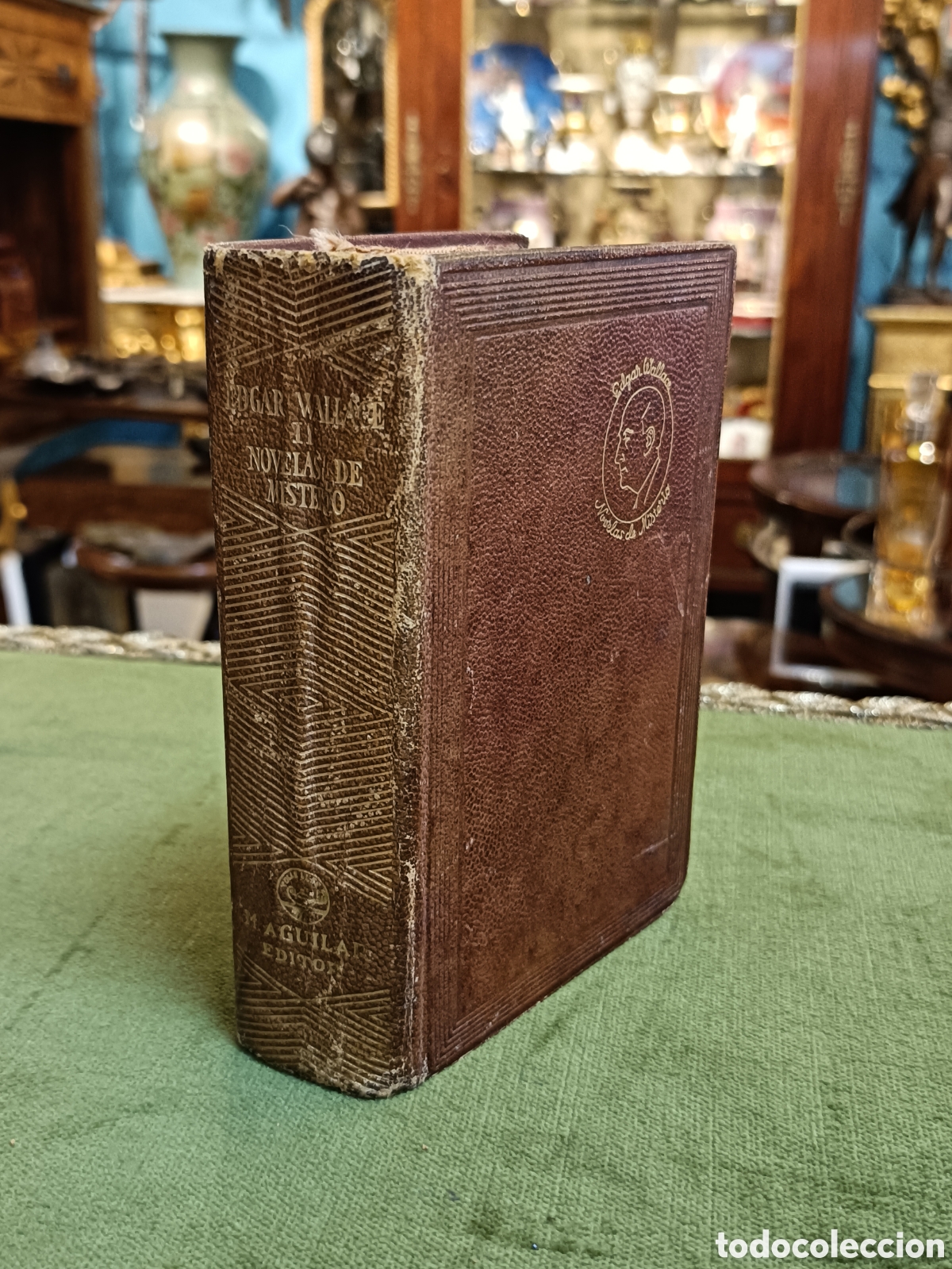 Libros antiguos: Novelas de Misterio (Tomo II) de Edgar Wallace, publicado por la Editorial Aguilar en Madrid en 1946