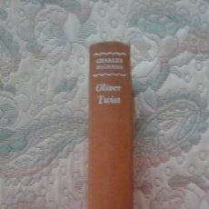 Libros antiguos: THE ADVENTURES OF OLIVER TWIST, DE CHARLES DICKENS (INGLES. OUP. 24 ILUSTRACIONES DE G. CRUIKSHANK)