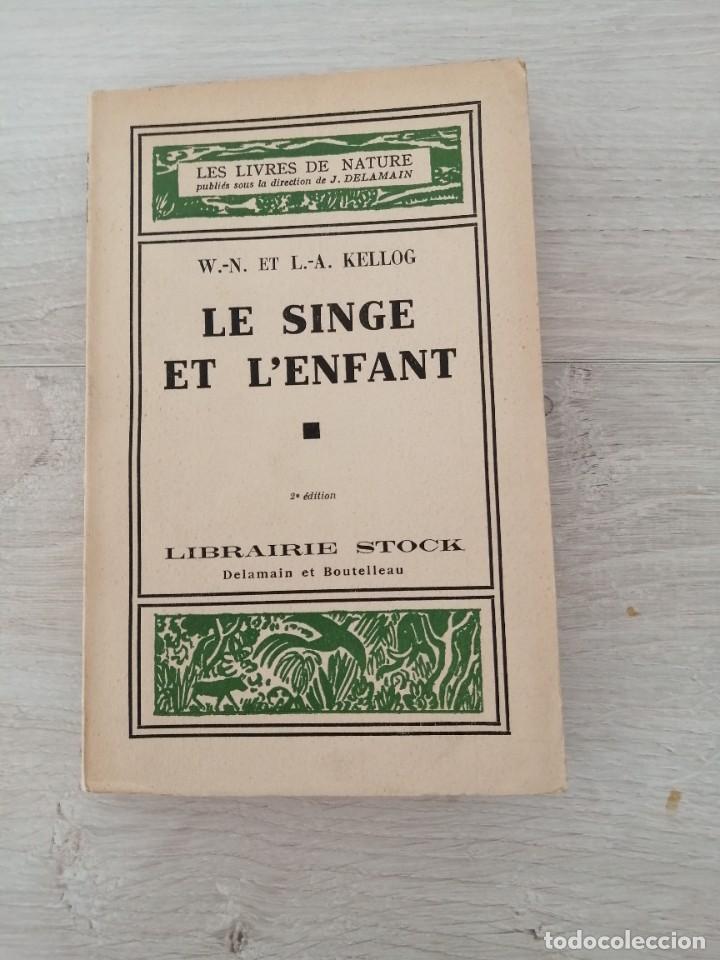 Libros antiguos: Le singe et lenfant - Foto 1