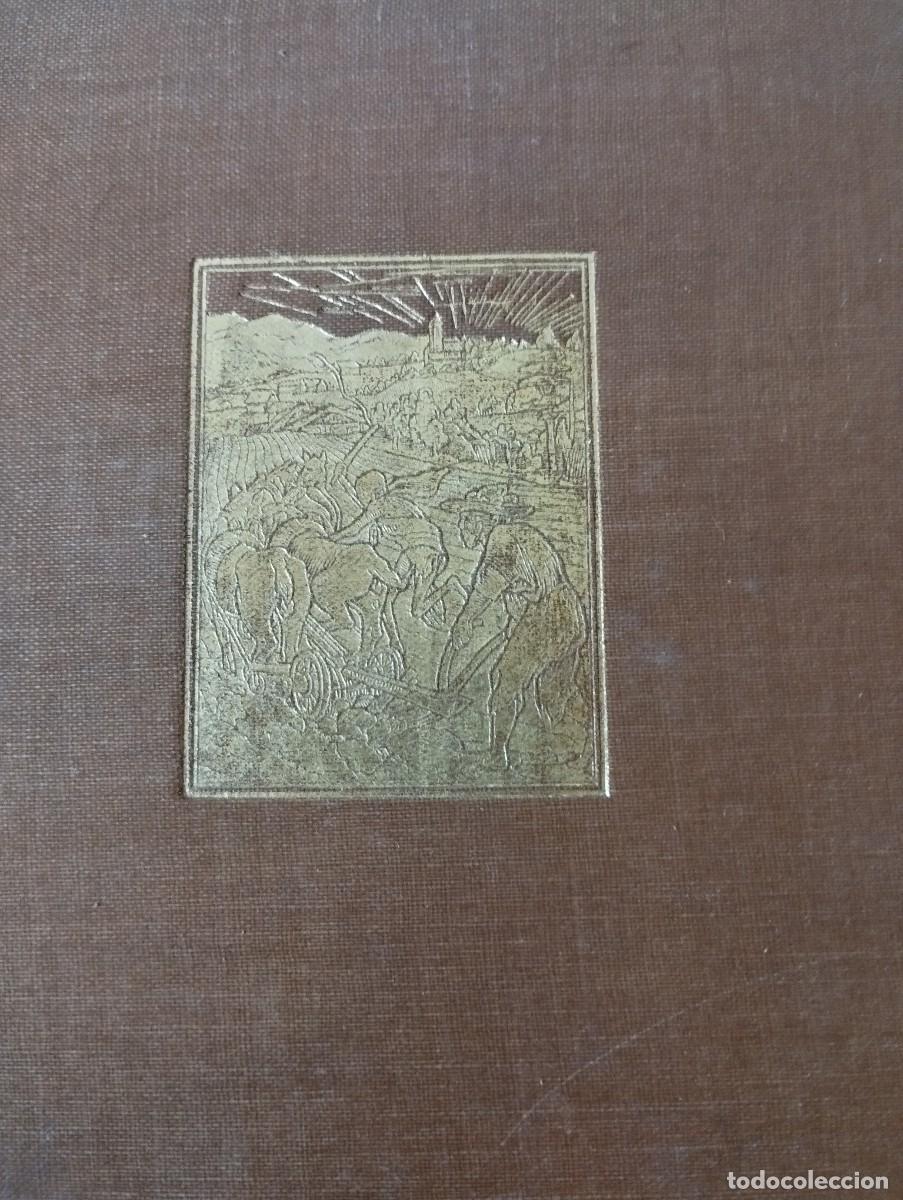 Libros antiguos: THE MEDIEVAL VILLAGE 1925 - Foto 2