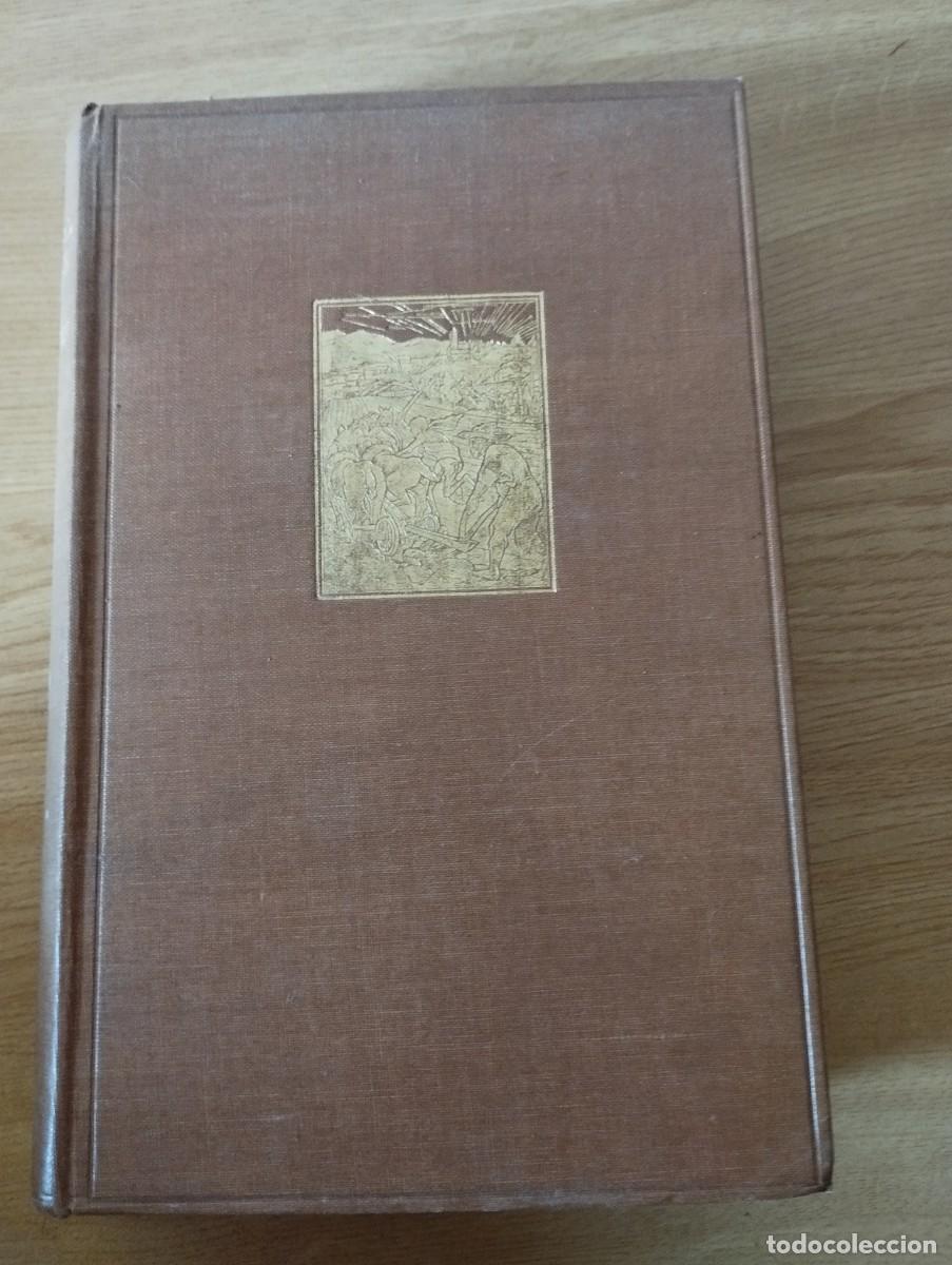 Libros antiguos: THE MEDIEVAL VILLAGE 1925 - Foto 1
