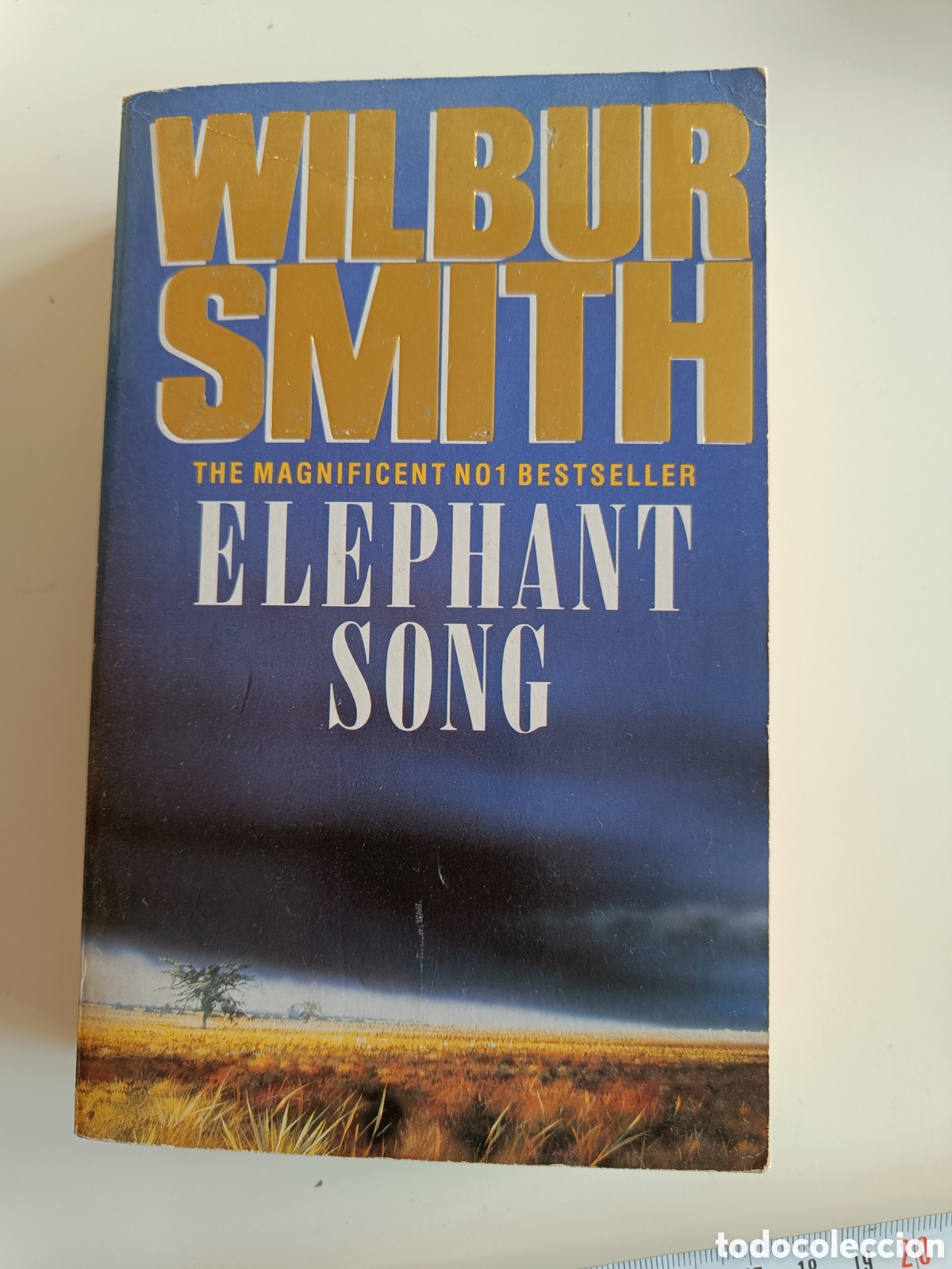 Libros antiguos: Libro novela Elephant song