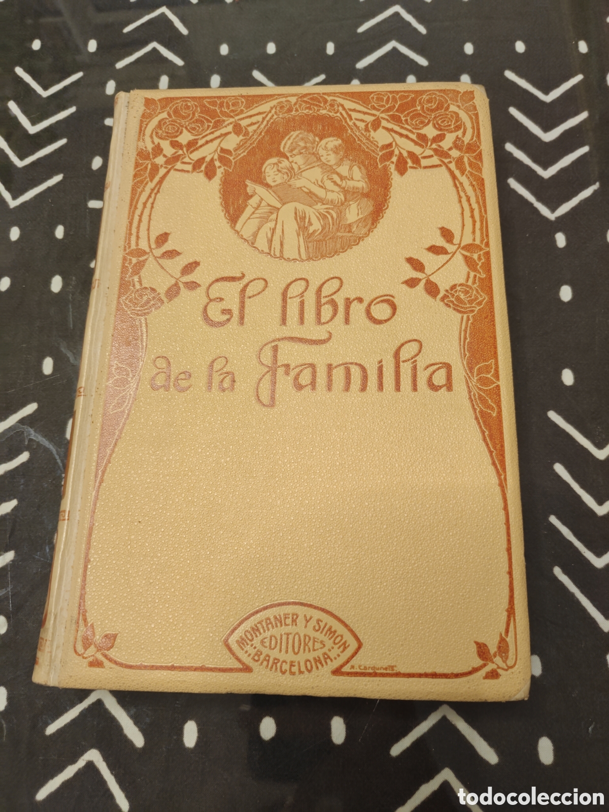 Libros antiguos: El libro de la familia &ndash; Juan Bautista Ense&ntilde;at &ndash; Montaner y Sim&oacute;n, 1915 &ndash; Antiguo ilustrado