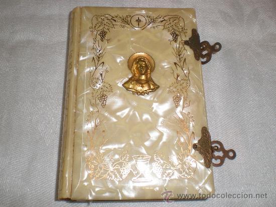 Libros antiguos: misal pasta de nacar - Foto 1