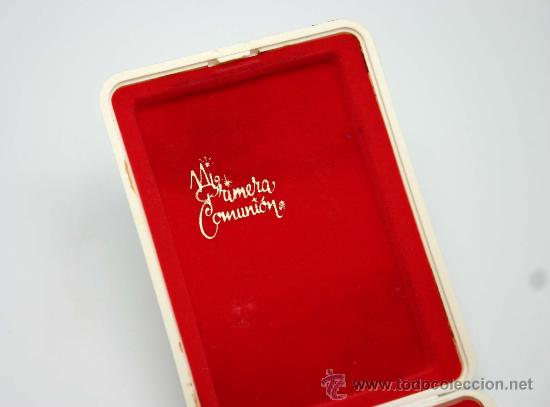 Libros antiguos: Libro primera comuni&oacute;n, a&ntilde;os 60. - Foto 3