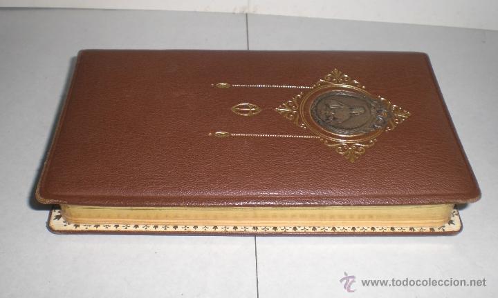 Libri antichi: NOVISIMO OFICIO DEL DOMINGO (Devocionario Completo). 1927. Con medalla del Corazon de Jesus.