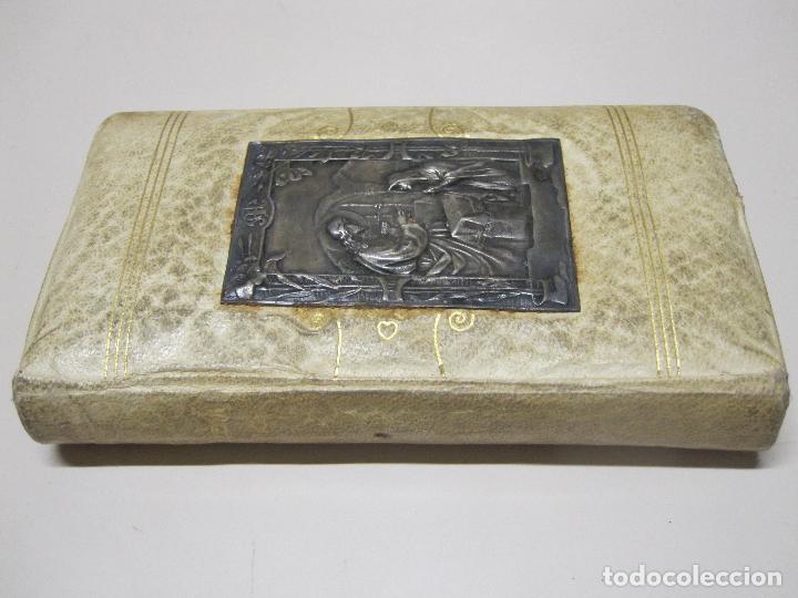 Libri antichi: Azucena M&iacute;stica. Este libro dedicado &aacute; las Doncellas Cristianas.Por Felipe Rossi. 3a Ed. Mauri, 1901