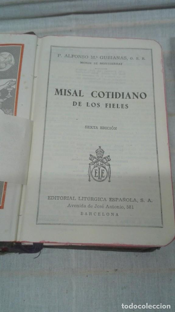 Libros antiguos: misal cotidiano 1943 - Foto 2