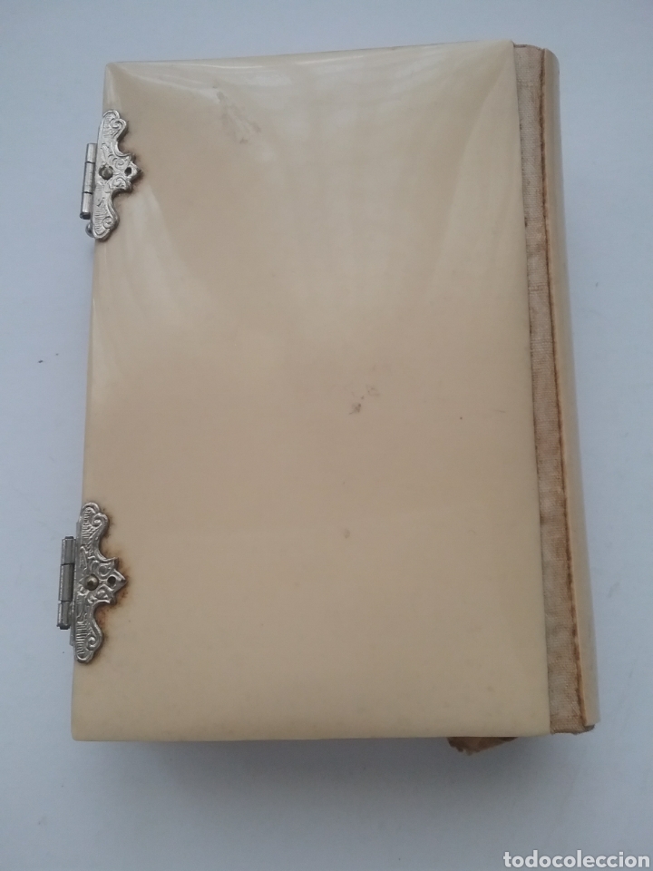 Libros antiguos: Devocionario en celuloide El devoto feligr&eacute;s - Foto 3