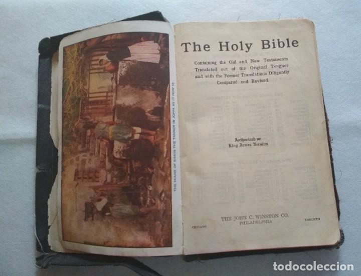 Libros antiguos: HOLY BIBLE - Foto 2