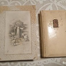 Libros antiguos: ANTIGUO PEQUEÑO LIBRO RELIGIOSO MISAL DE PRIMERA COMUNIÓN EN CAJA ORIGINAL AÑOS 40