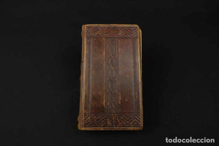 Libros antiguos: Antiguo Misal Belga - Foto 1