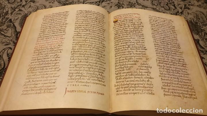 Libros antiguos: Facsimil Comentarios al Apocalipsis y al Libro de Daniel. Beato de Saint Sever-Beato de Li&eacute;bana - Foto 16