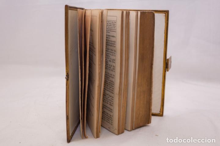 Libros antiguos: Misal con portada en ingl&eacute;s - Foto 3