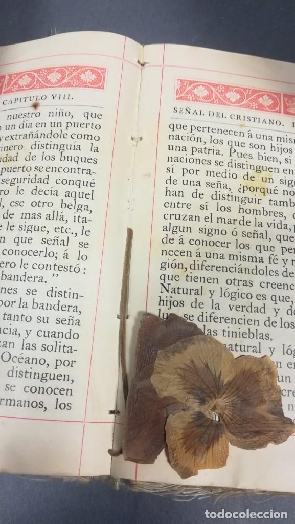 Libros antiguos: LIBRO DE LA PRIMERA COMUNION TAPAS DE CELULOIDE - Foto 4