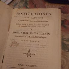 Libros antiguos: RVPR P42 PERGAMINO INSTITUTIONES IURIS CANONICI IN TRES PARTES. DOMINICO CAVALLARIO. Lote 355247903