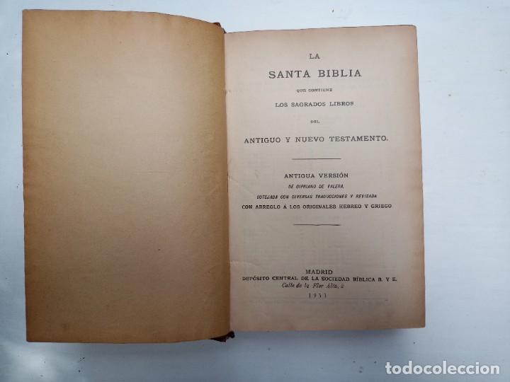 Antiquarische B&uuml;cher: Santa Biblia de Cipriano de Valera. Dep&oacute;sito central de la Sociedad Biblica B y E. 1933