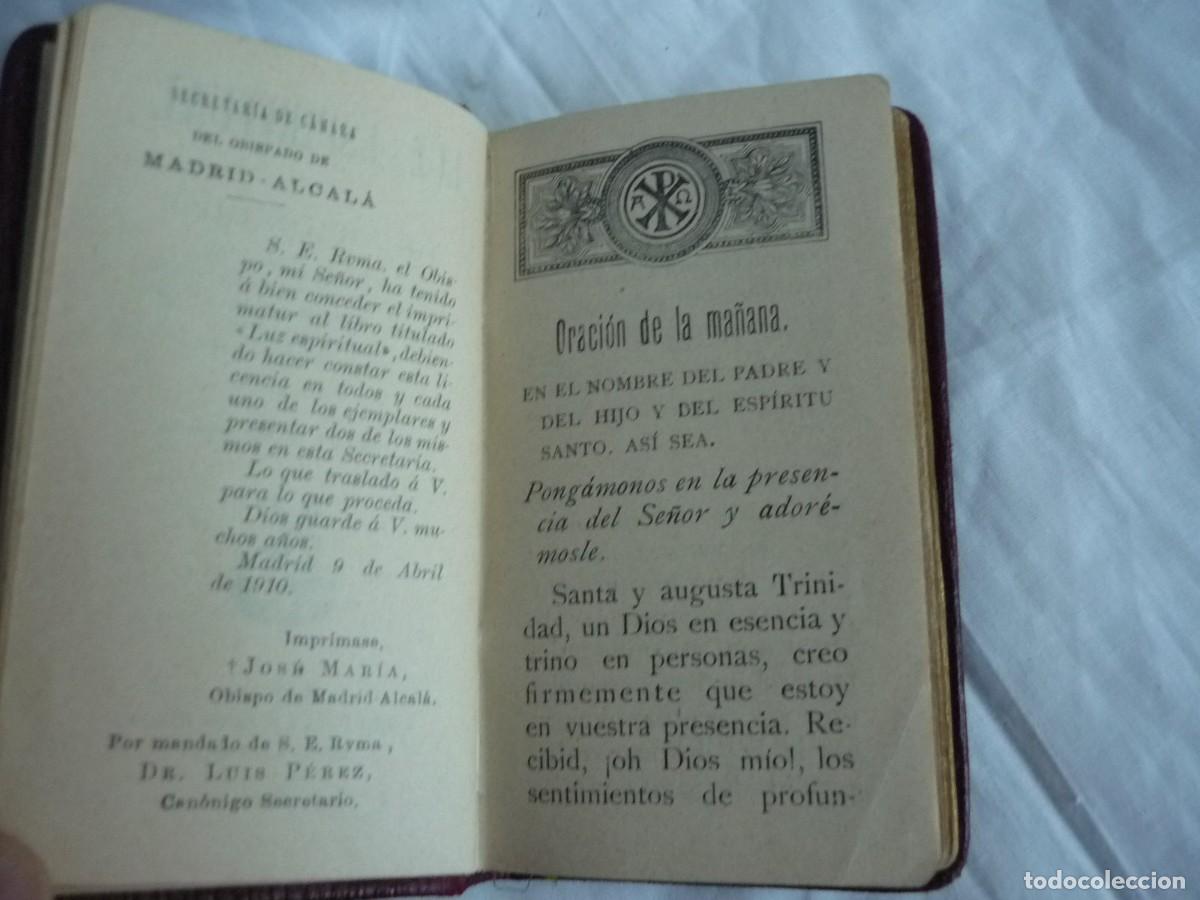 Libros antiguos: Luz espiritual Devocionario 1910, con estampas - Foto 11