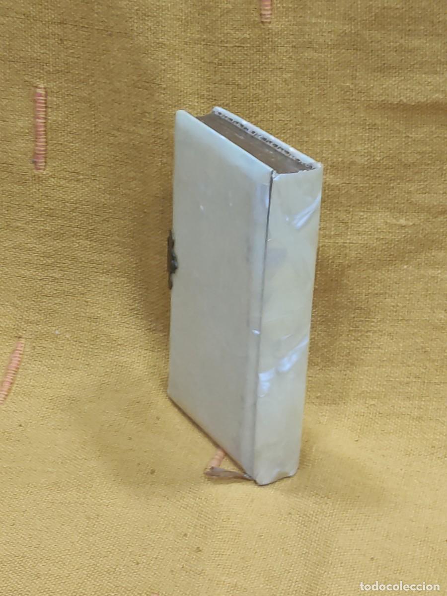 Libros antiguos: Devocionario gran calidad 1961 - Foto 2