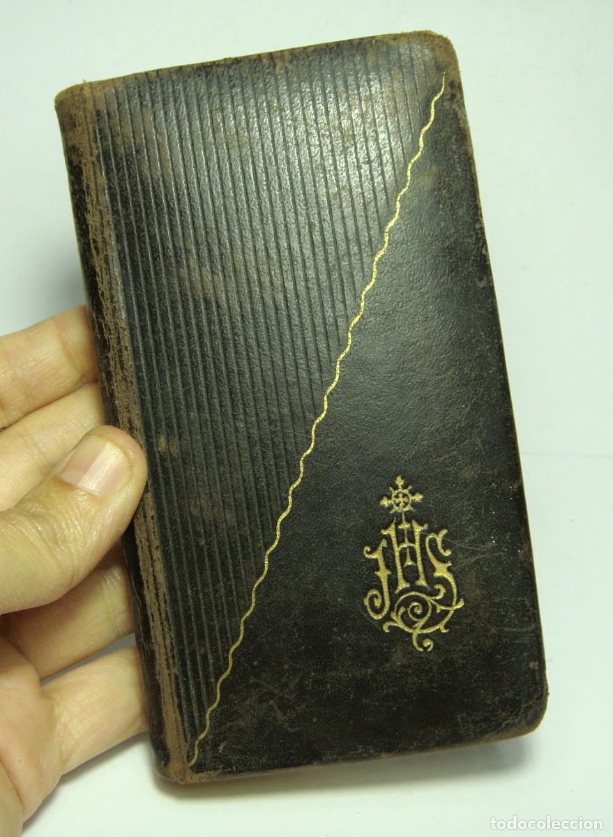 Libri antichi: Ramillete de oro. Oraciones del d&iacute;a y Ejercicios de la Confesi&oacute;n y Comuni&oacute;n.