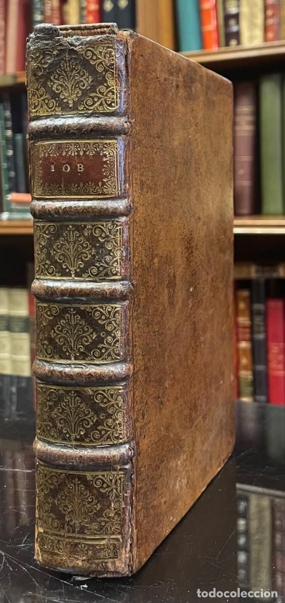 Antiquarische B&uuml;cher: JOB, traduit en Francois avec une explication tiree des faints Peres y des Autheurs Ecclefiaftiques