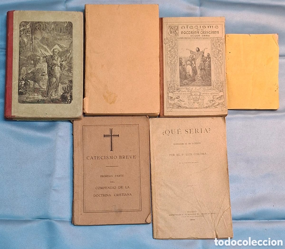 Libros antiguos: Conjunto de cinco libros antiguos con tem&aacute;tica religiosa. - Foto 2
