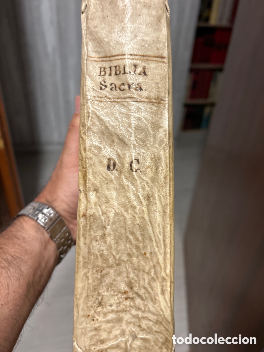 Libros antiguos: Biblia sacra encuadernada en pergamino