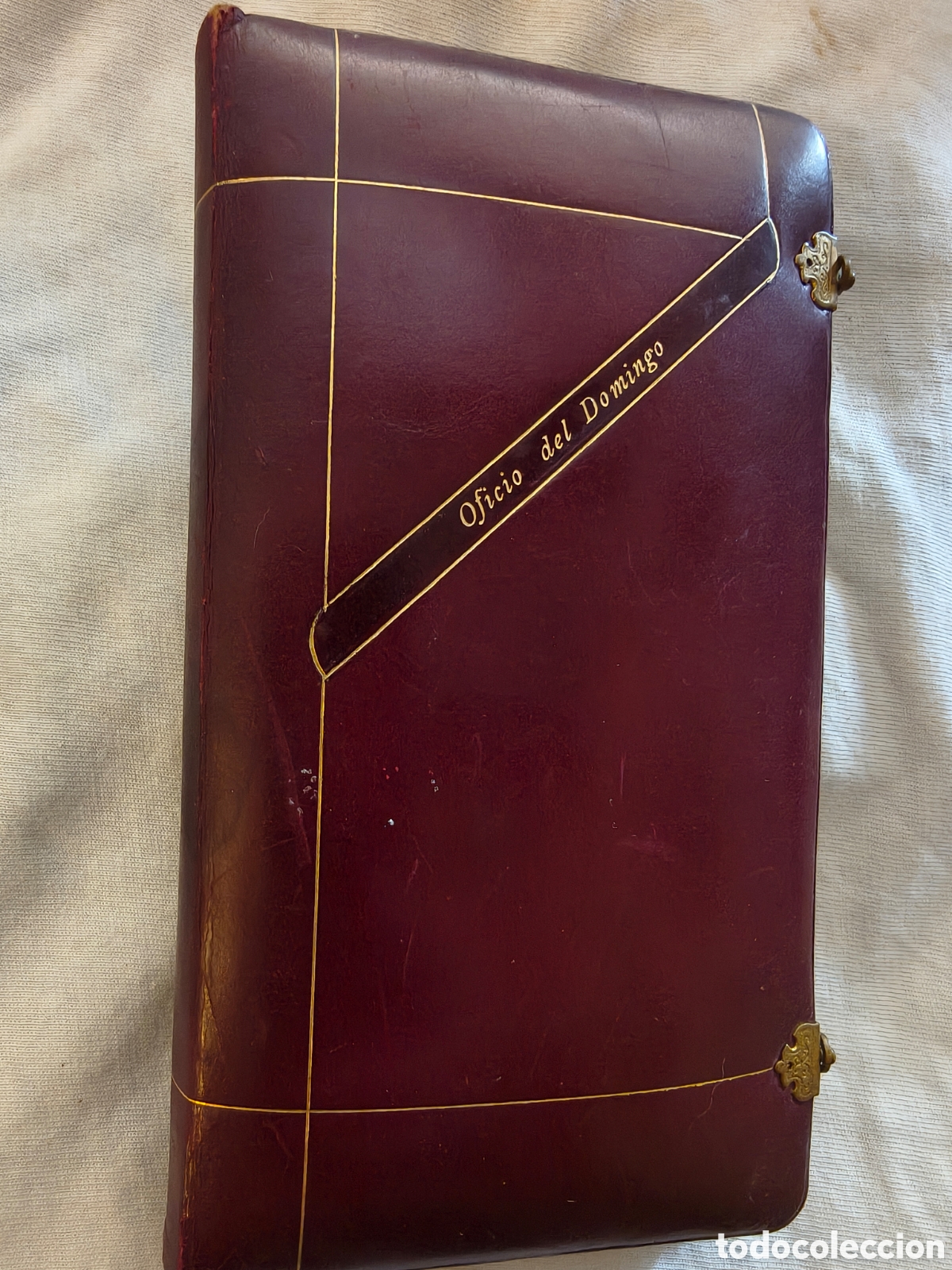 Libros antiguos: l Oficio del Domingo 1889 &ndash; piel, cromolitograf&iacute;as y cierres