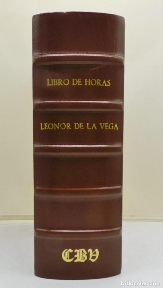 Libros antiguos: LIBRO DE HORAS DE LEONOR DE LA VEGA- FACS&Iacute;MIL - Foto 3