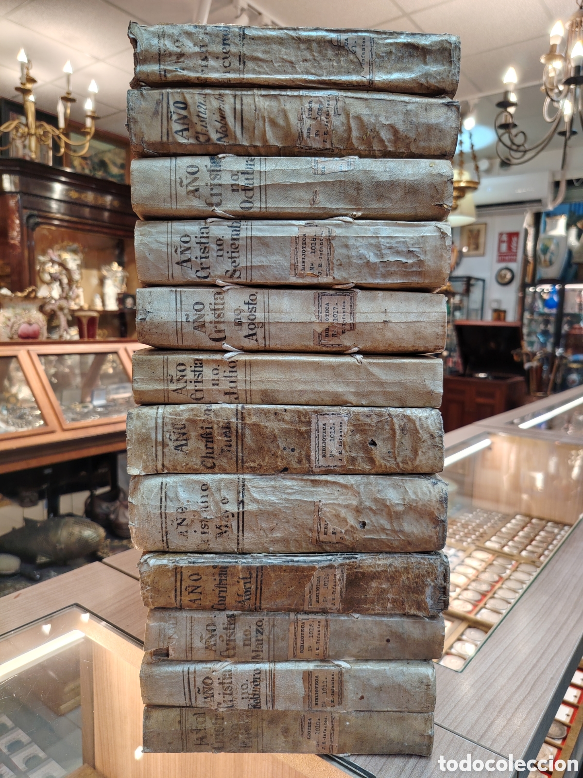 Libros antiguos: ANTIGUA COLECCI&Oacute;N FORMADA POR DOCE TOMOS A&Ntilde;O CRISTIANO O EJERCICIOS DEVOTOS SIGLO XVIII... - Foto 2