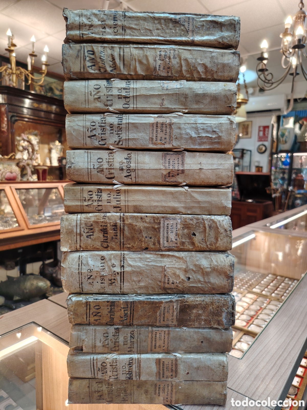 Libros antiguos: ANTIGUA COLECCI&Oacute;N FORMADA POR DOCE TOMOS A&Ntilde;O CRISTIANO O EJERCICIOS DEVOTOS SIGLO XVIII... - Foto 3