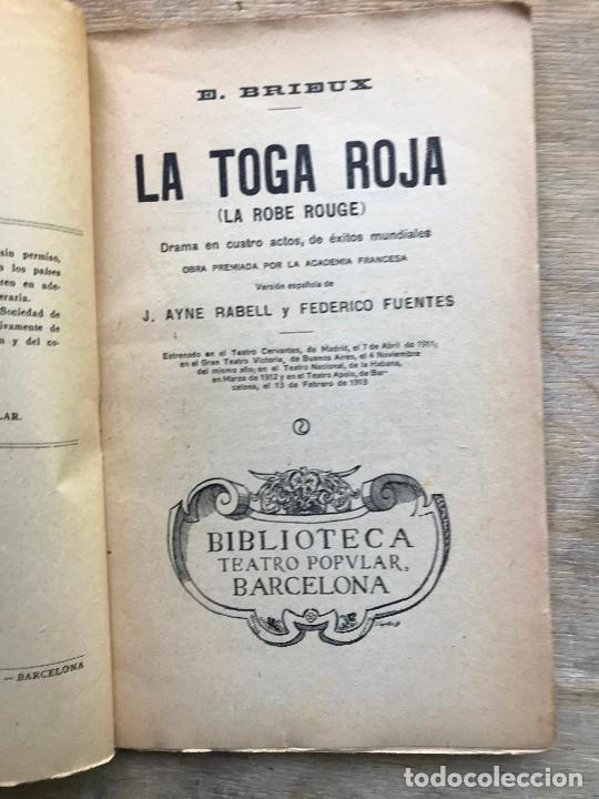 Libros antiguos: LA TOGA ROJA. E. BRIEUX. - Foto 2