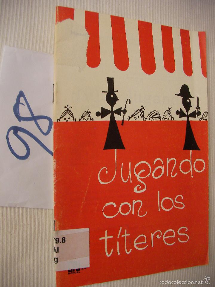 Libros antiguos: ANTIGUO LIBRO - JUGANDO CON LOS TITERES - Foto 1