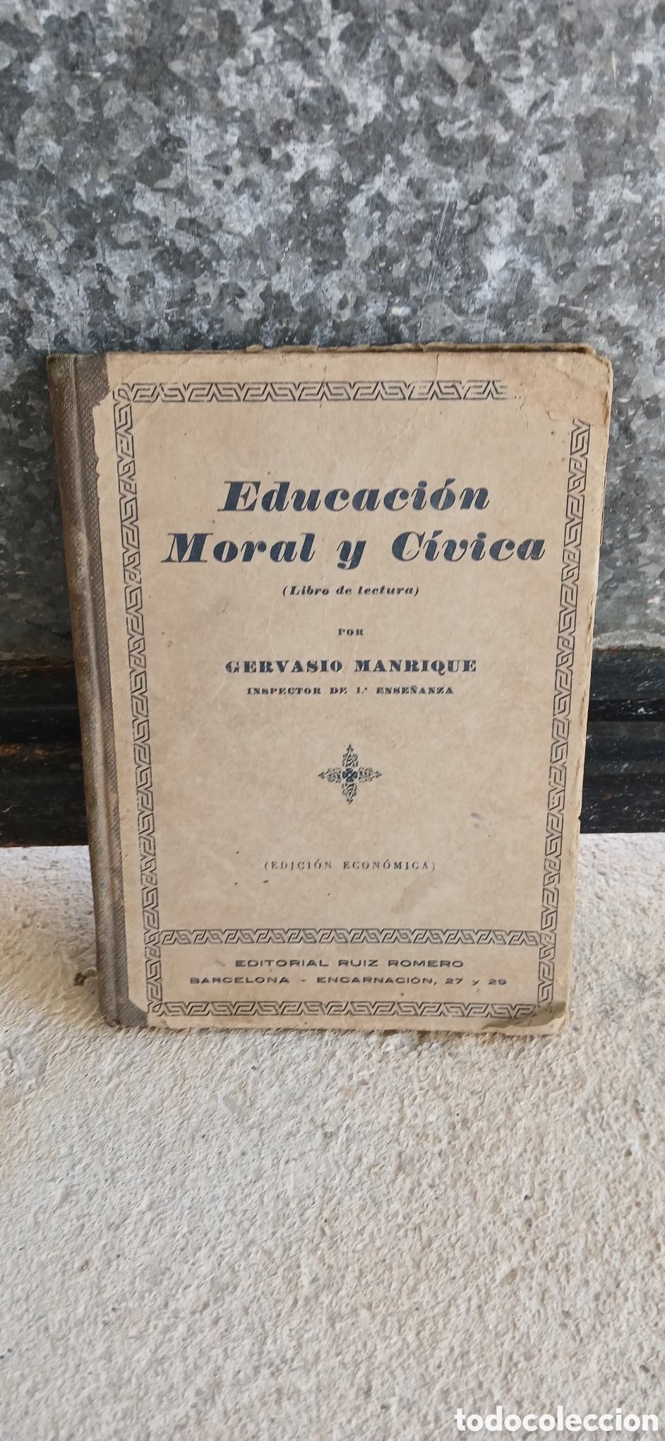 Libros antiguos: Libro Educaci&oacute;n Moral y C&iacute;vica de 1933.