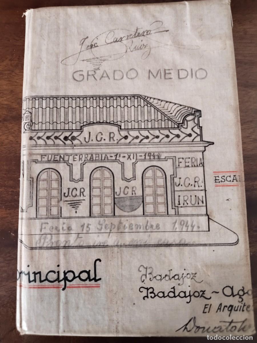 Libros antiguos: Grado Medio Bdajoz, Libro del Alumno. Palma de Mallorca 1933. Ver forrado Sellos censura militar.