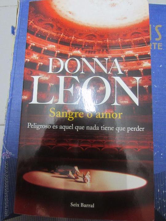 Libros antiguos: Donna Leon Sangre y amor