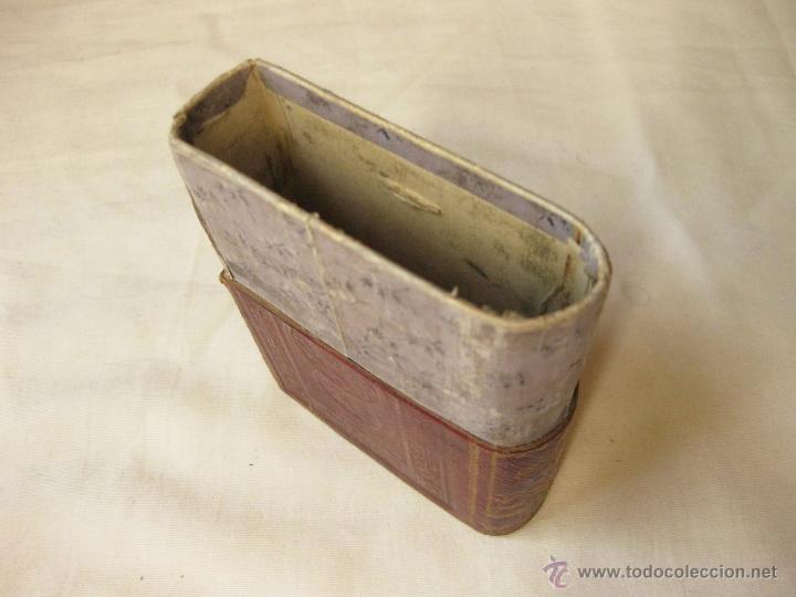 Libros antiguos: FUNDA CAJA LIBRO DE LA GUIA DE FORASTEROS DE 1832 - Foto 2