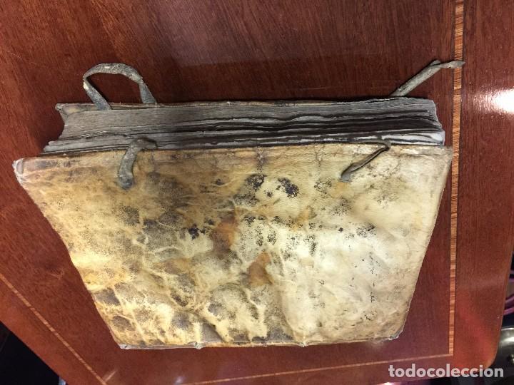 Libros antiguos: LIBRO PERGAMINO QUEVEDO SIGLO XVII - Foto 4