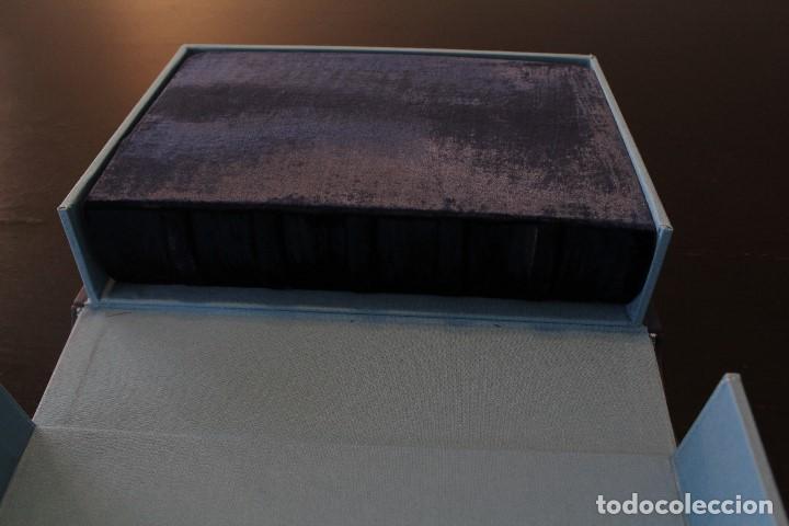 Libros antiguos: C&Oacute;DICE LIBRO DE HORAS DE GULBENKIAN (Ms Lat.135). EDICI&Oacute;N LIMITADA. FACS&Iacute;MIL. - Foto 3