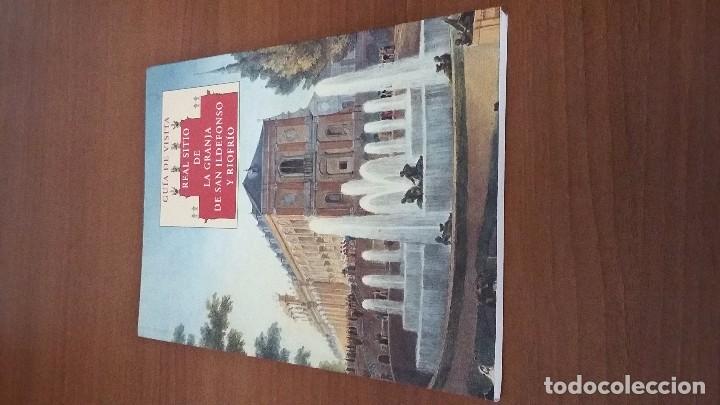 Libros antiguos: Gu&iacute;a Real sitio de La Granja de San Ildefonso y Riofr&iacute;o. - Foto 1