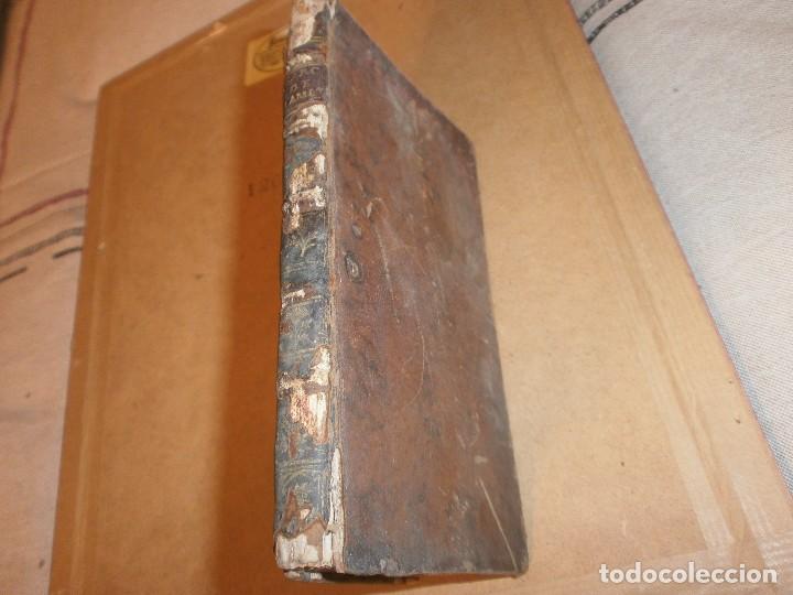 Old books: Les Caracteres de l&acute;amitie par le Marquis de Caraccioli - 1762 encuadernaci&oacute;n cuero lomo tocado