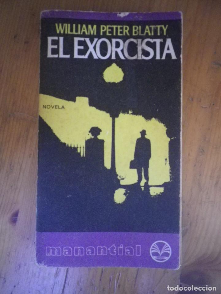Libros antiguos: EL EXORCISTA COLECCION MANATIAL - Foto 1