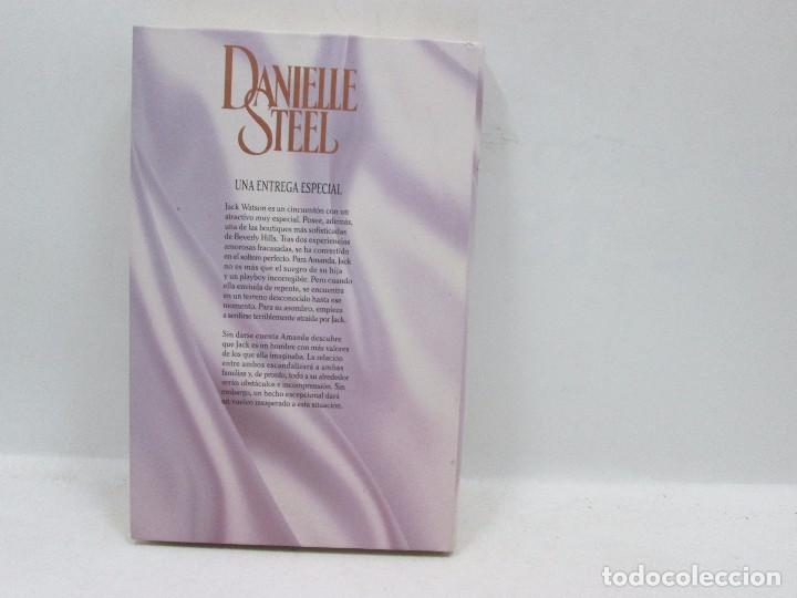 Libros antiguos: LIBRO - DANIELLE STEEL - UNA ENTREGA ESPECIAL - Foto 3