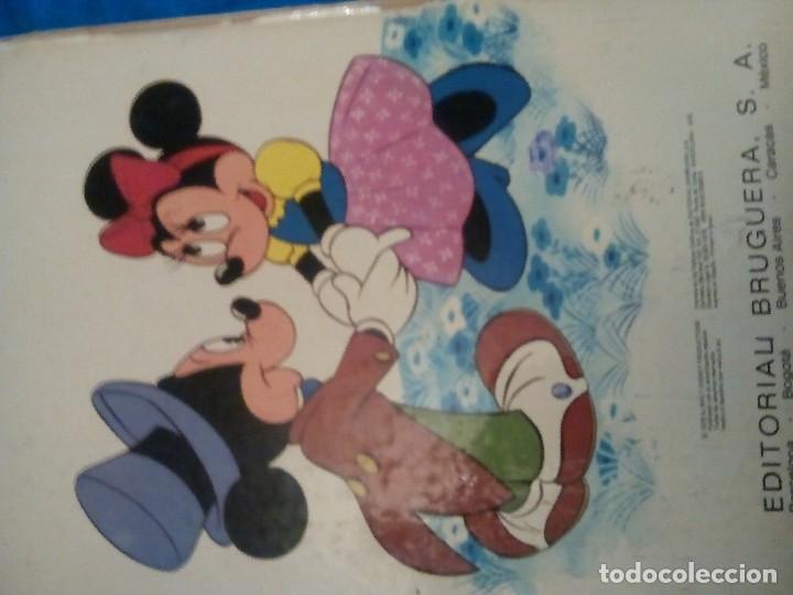 Libros antiguos: libro mickey mouse el sastrecillo valiente y ali baba y los 40 ladrones disney - Foto 3
